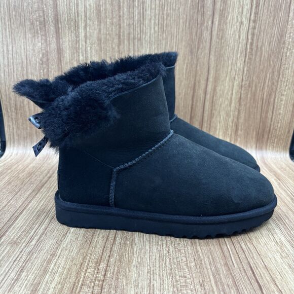 UGG CLASSIC MINI BAILEY BOW II EXOTIC BLACK BOOT US  8 / EU 39 / UK 6 - Picture 1 of 9